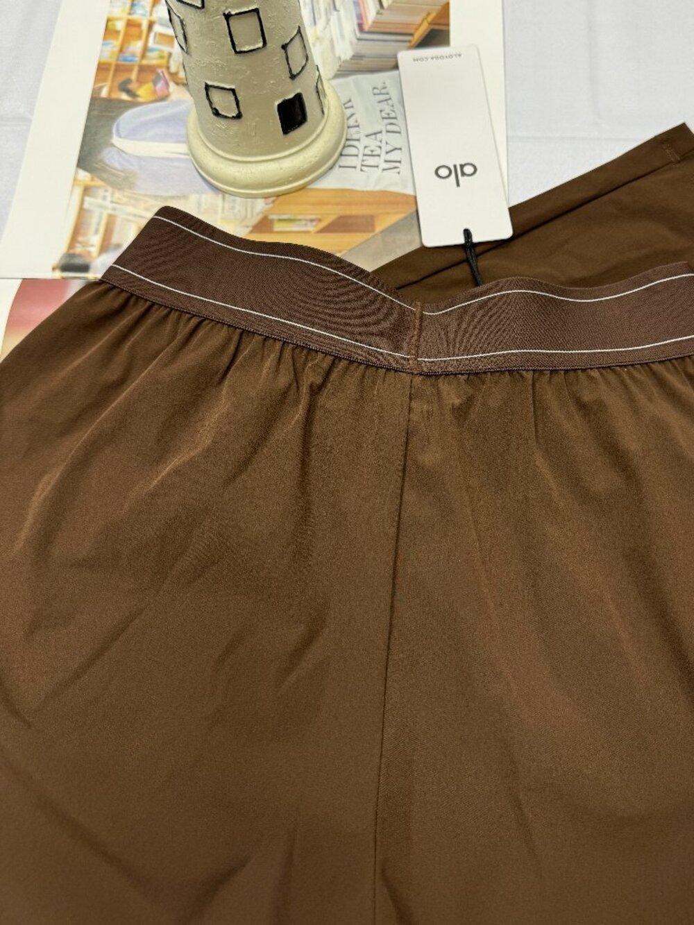 Regular🔹 ALO Yoga  Women's Classic Espresso Straight Leg Suit Up Trousers (NWT) - Picture 4 of 8